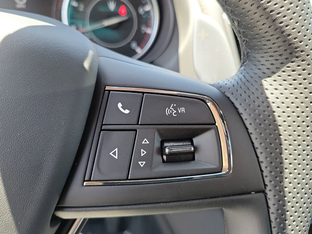 Used 2024 Maserati Levante GT Ultima image 8