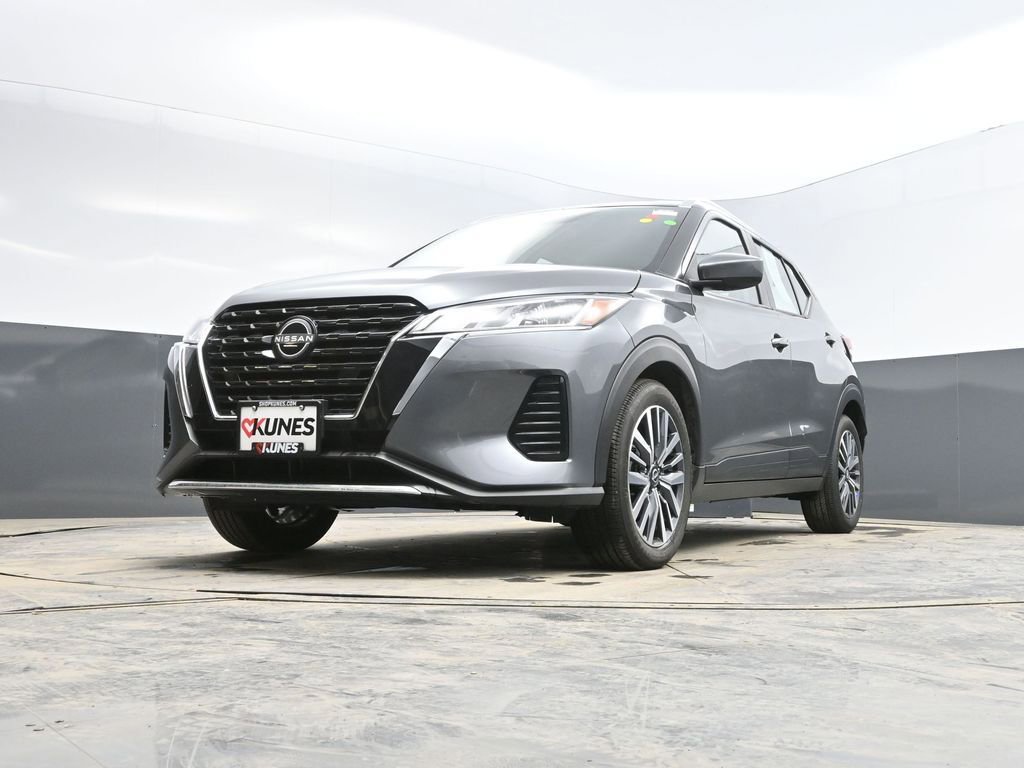 Used 2024 Nissan Kicks SV image 28