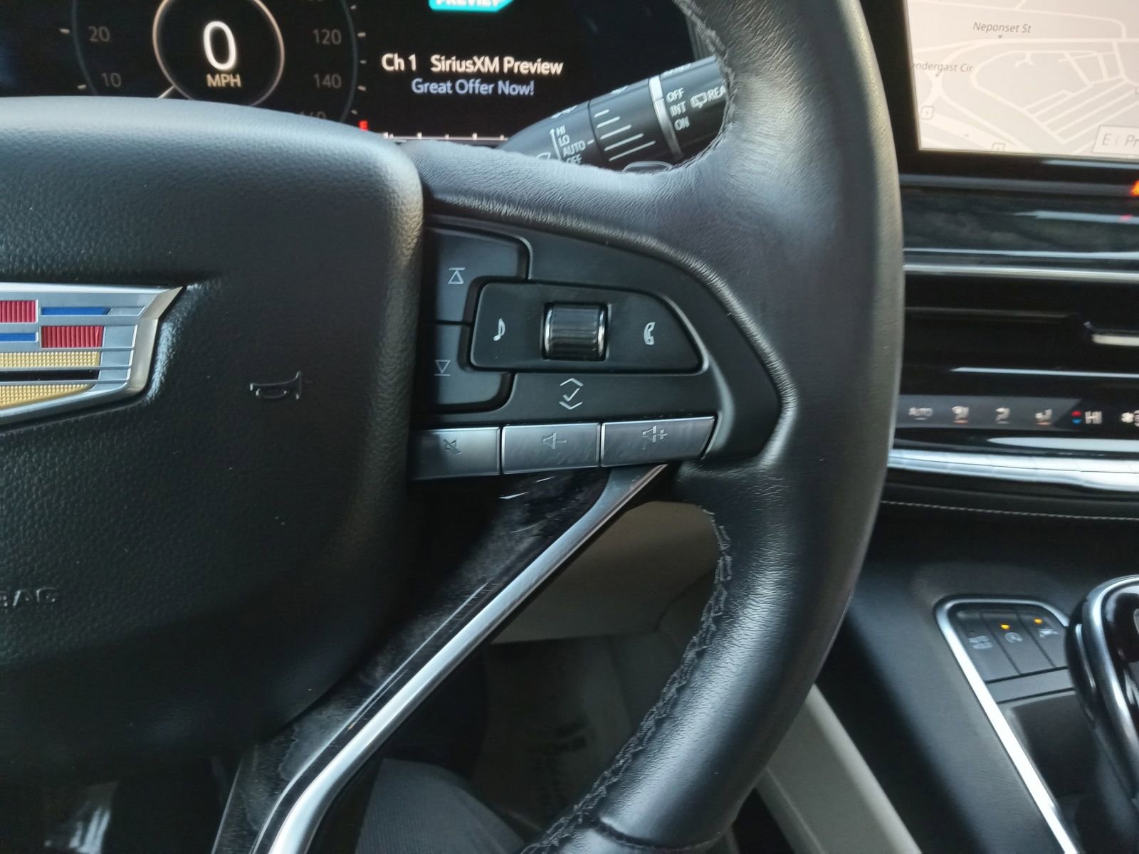 Used 2021 Cadillac Escalade ESV Premium Luxury image 22