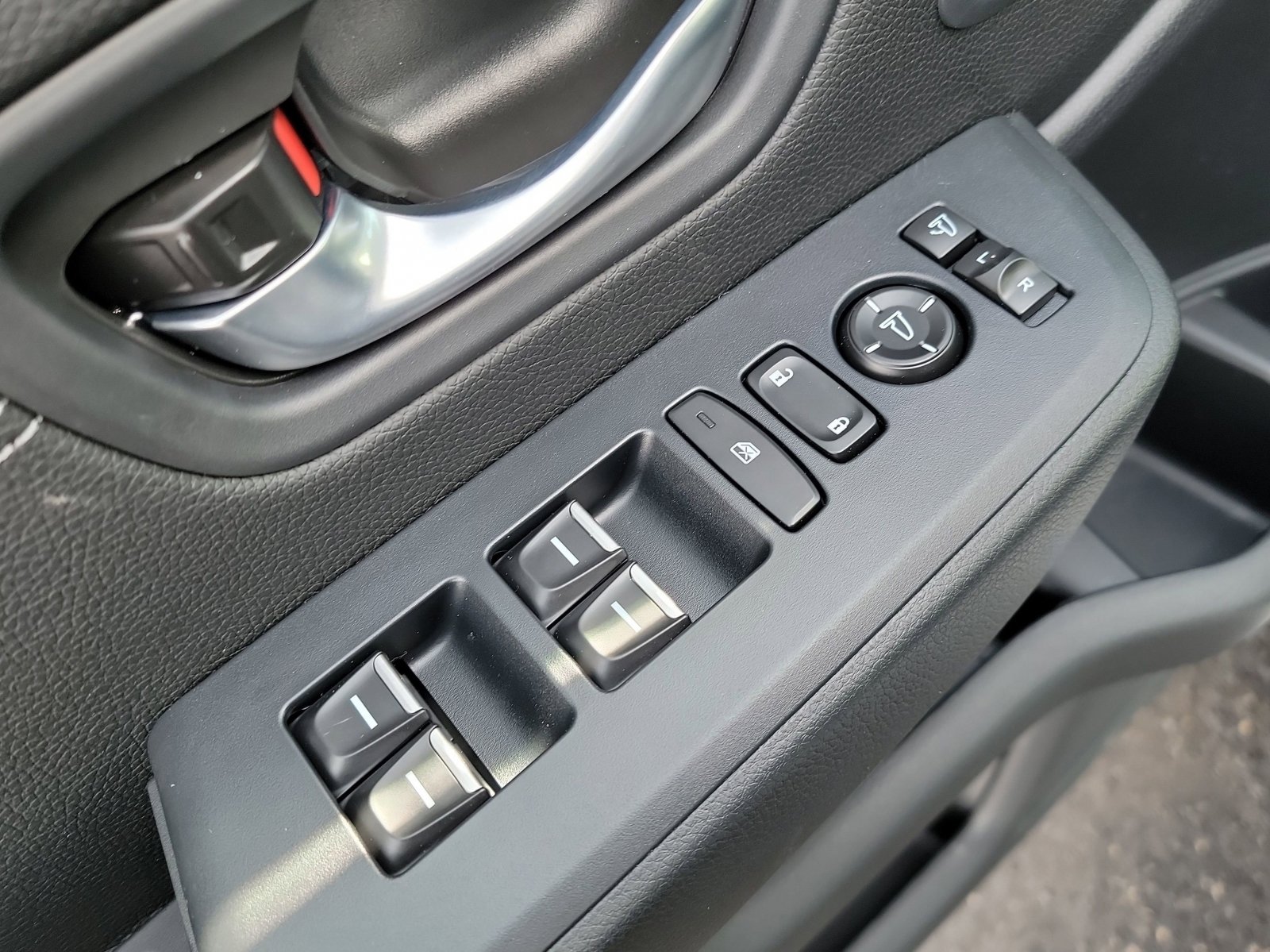 New 2026 Honda Pilot Touring image 8