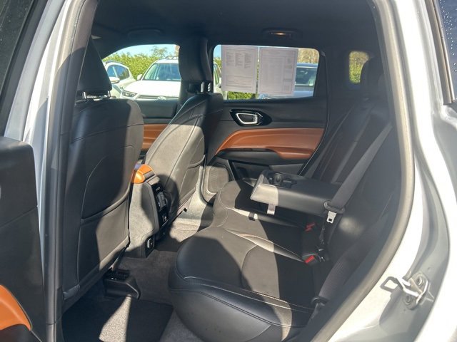 Used 2024 Jeep Compass Limited image 15