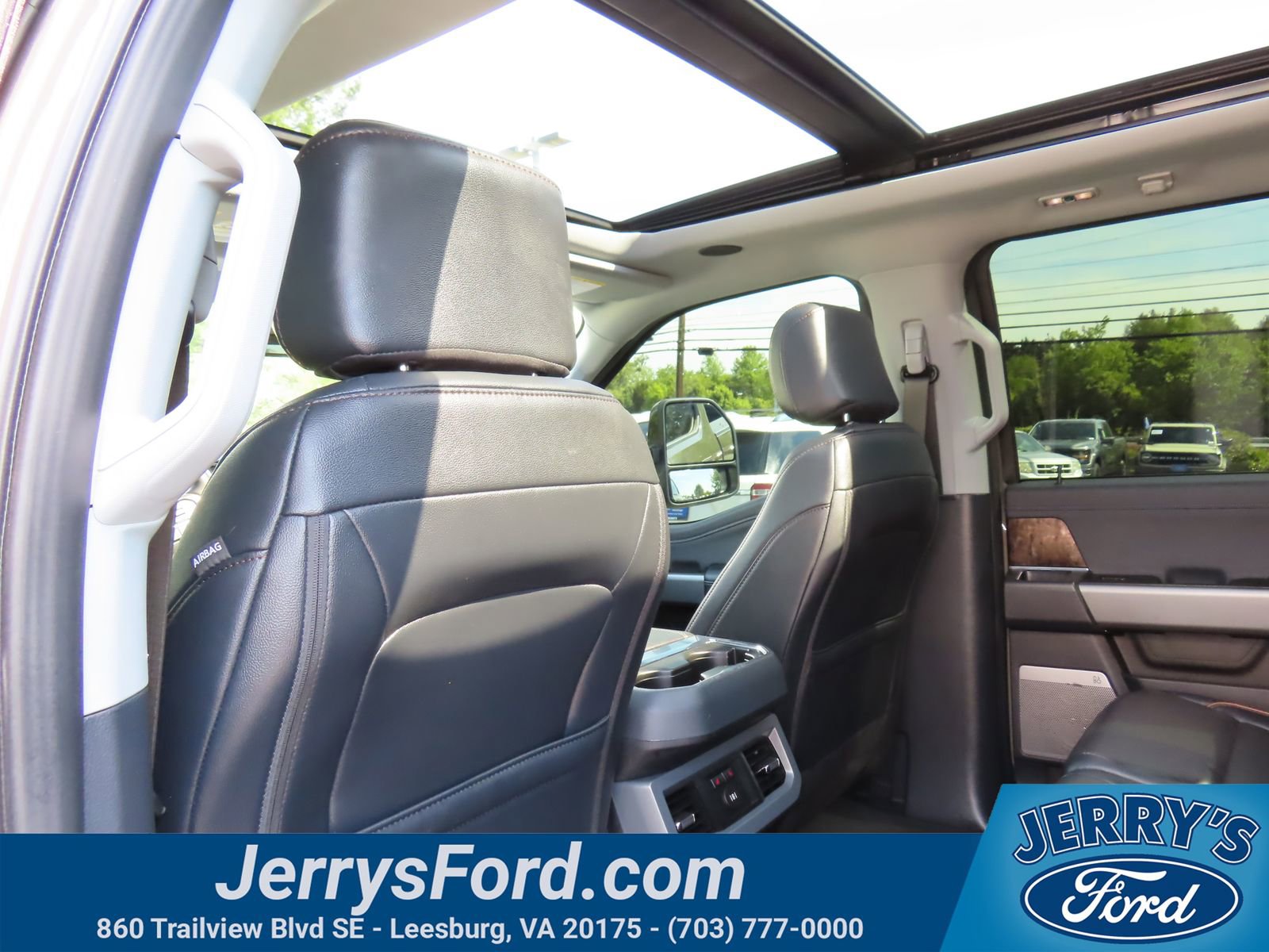 Used 2026 Ford F250 Lariat w/ Tremor Off-Road Package AWD/4WD image 40