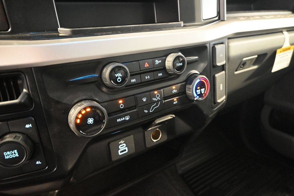 New 2025 Ford F450 XL w/ XL Chrome Package AWD/4WD image 18