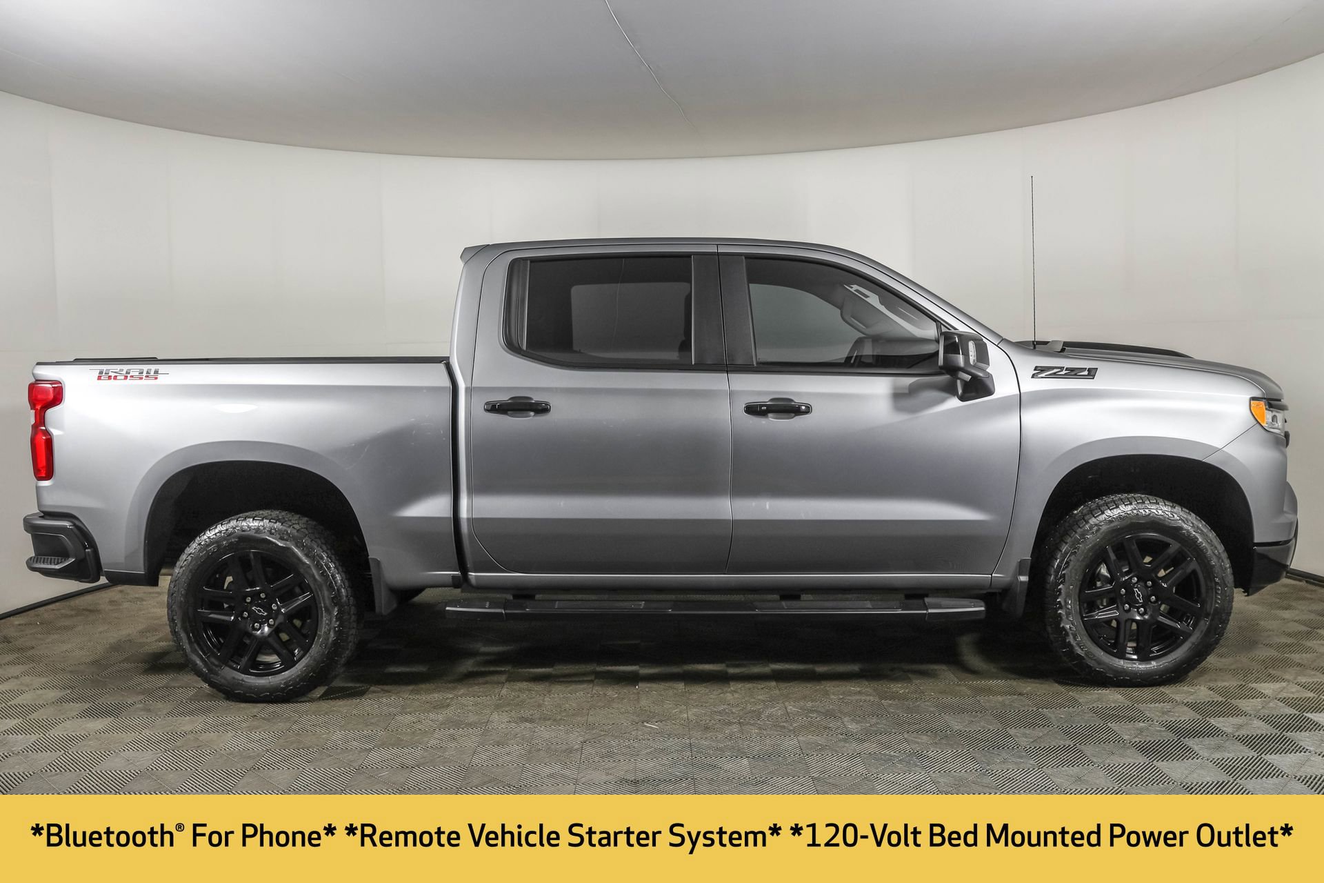 Used 2025 Chevrolet Silverado 1500 LT Trail Boss w/ Convenience Package II image 17