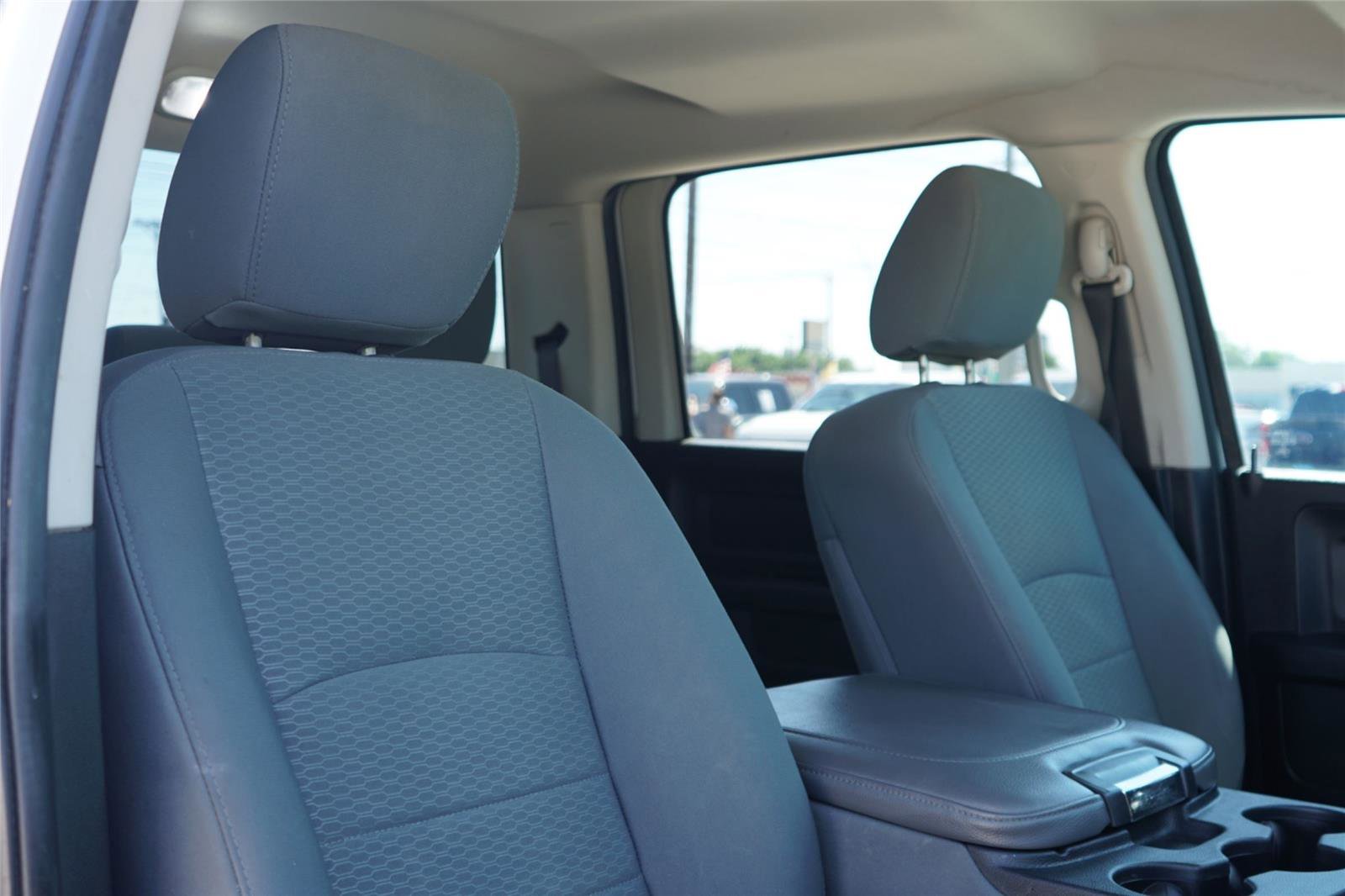 Used 2015 RAM 3500 Tradesman w/ Chrome Appearance Group AWD/4WD image 30