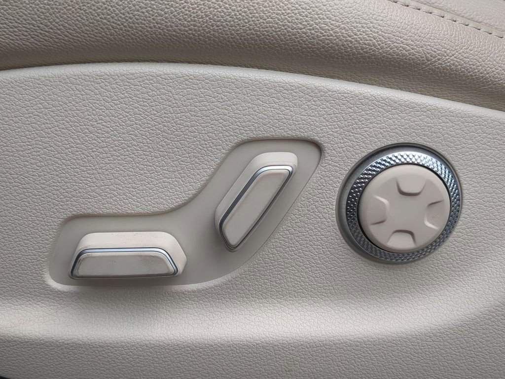 Used 2024 Genesis GV80 3.5T image 12