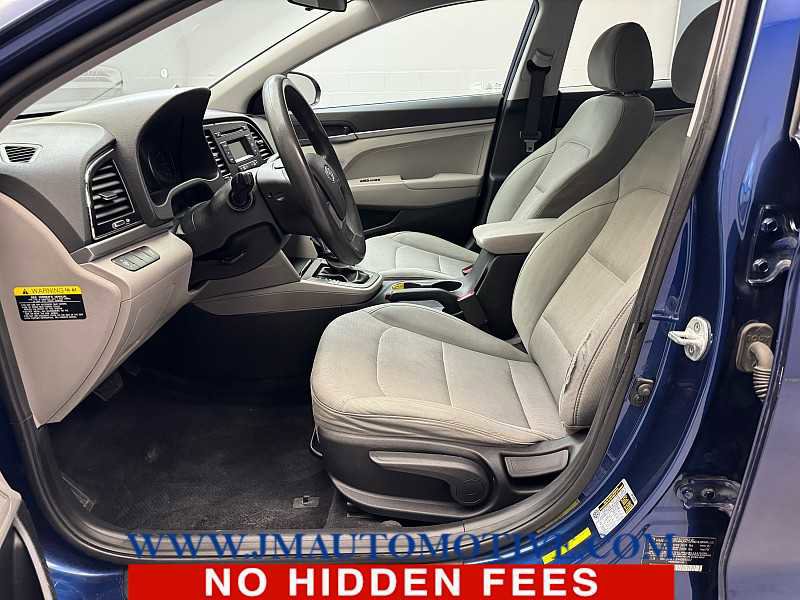 Used 2017 Hyundai Elantra SE image 12