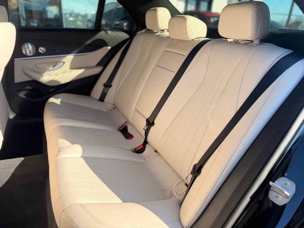Used 2017 Mercedes-Benz E 300 4MATIC image 16