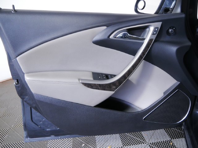 Used 2015 Buick Verano FWD image 16