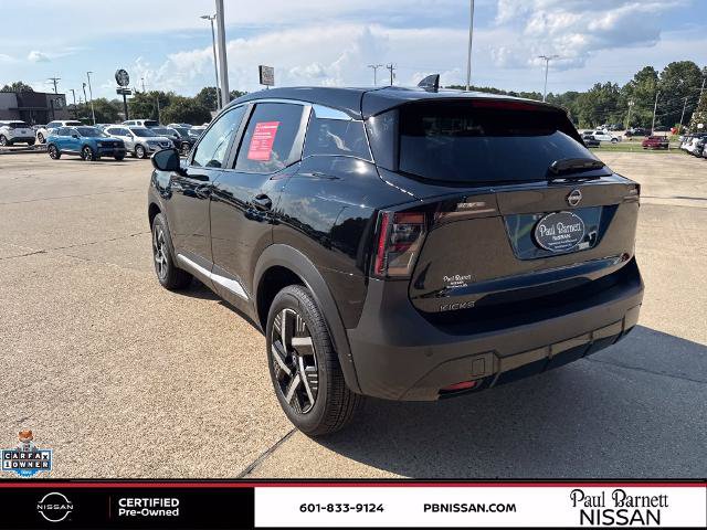 Certified 2025 Nissan Kicks SV w/ Charging Package FWD image 10