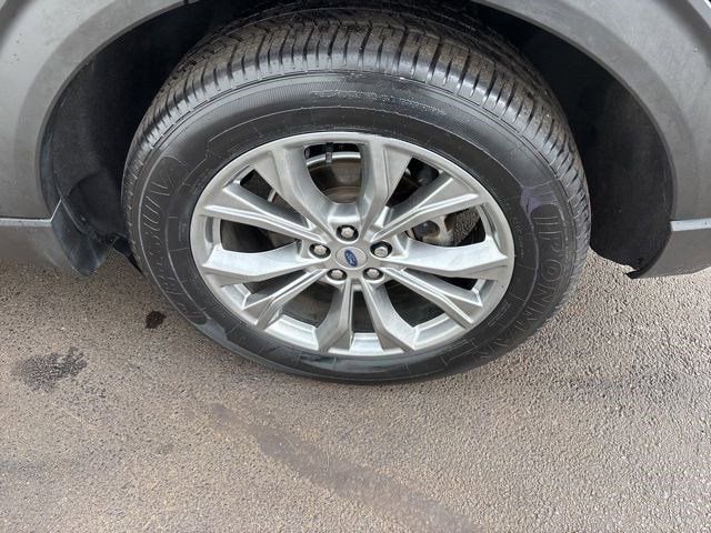 Used 2022 Ford Explorer XLT w/ Equipment Group 202A image 48