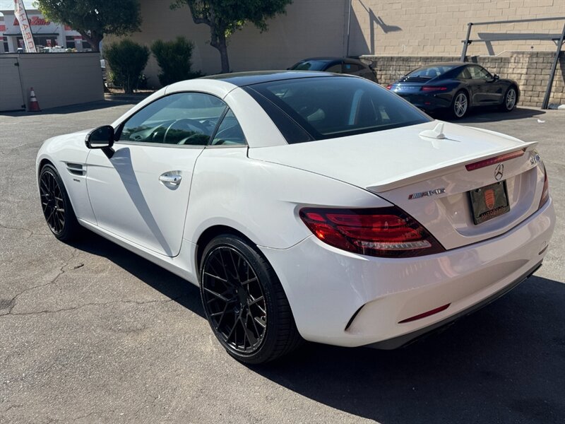 Used 2017 Mercedes-Benz SLC 43 AMG image 11