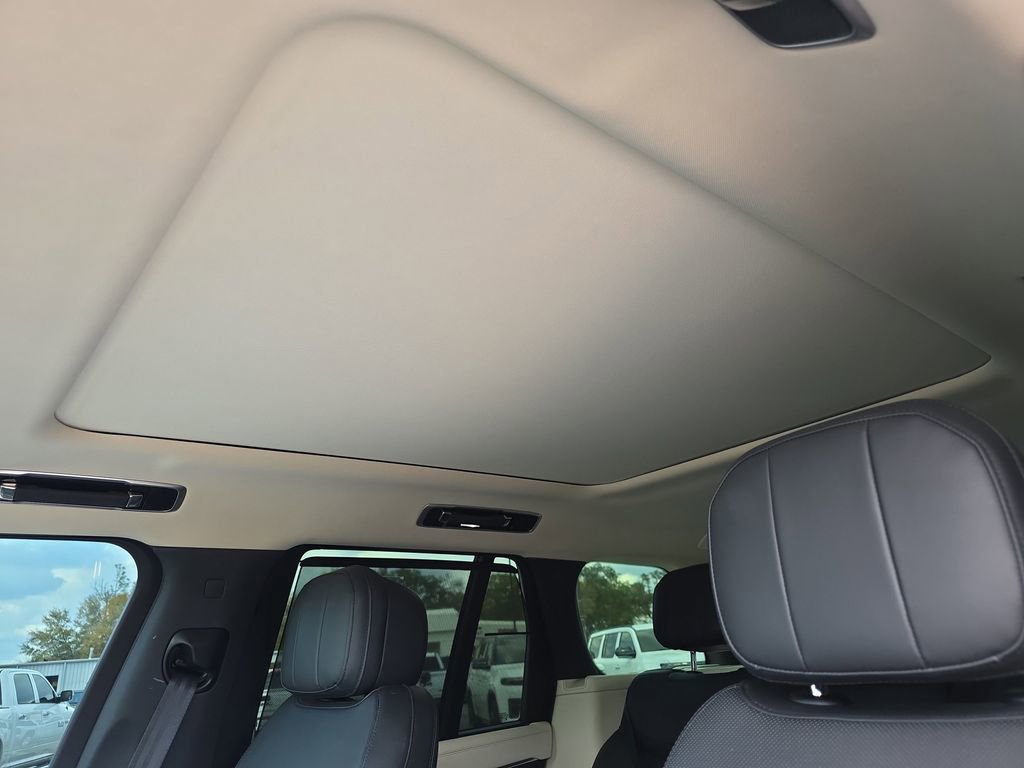 Used 2022 Land Rover Range Rover SE AWD/4WD image 29