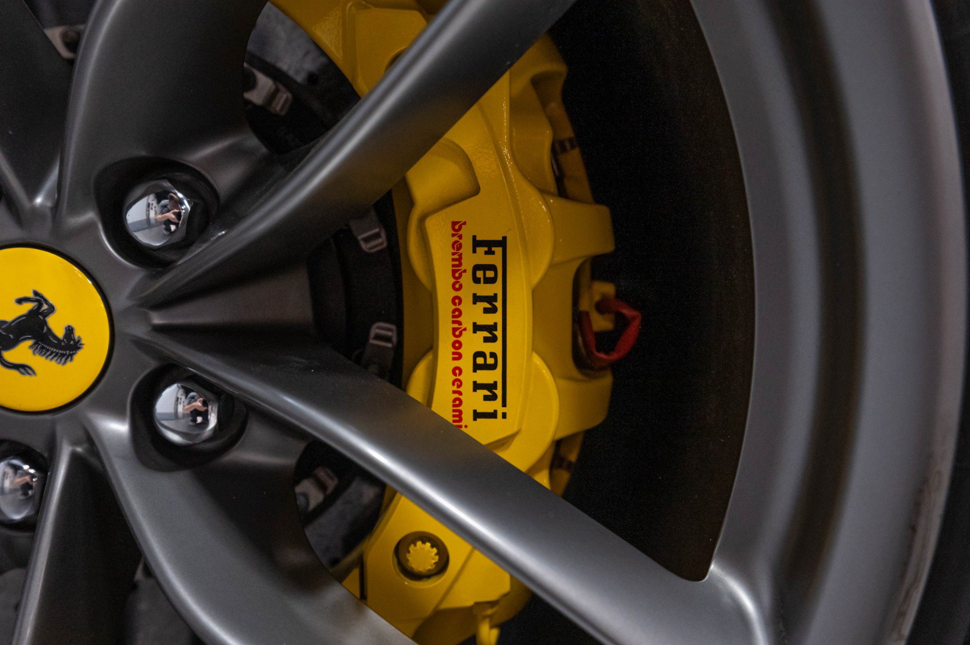 Used 2018 Ferrari 488 Spider RWD image 28