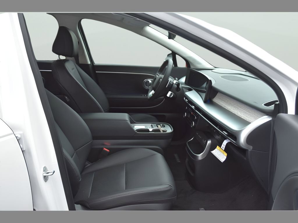 New 2026 Hyundai Ioniq 9 SEL AWD/4WD image 16