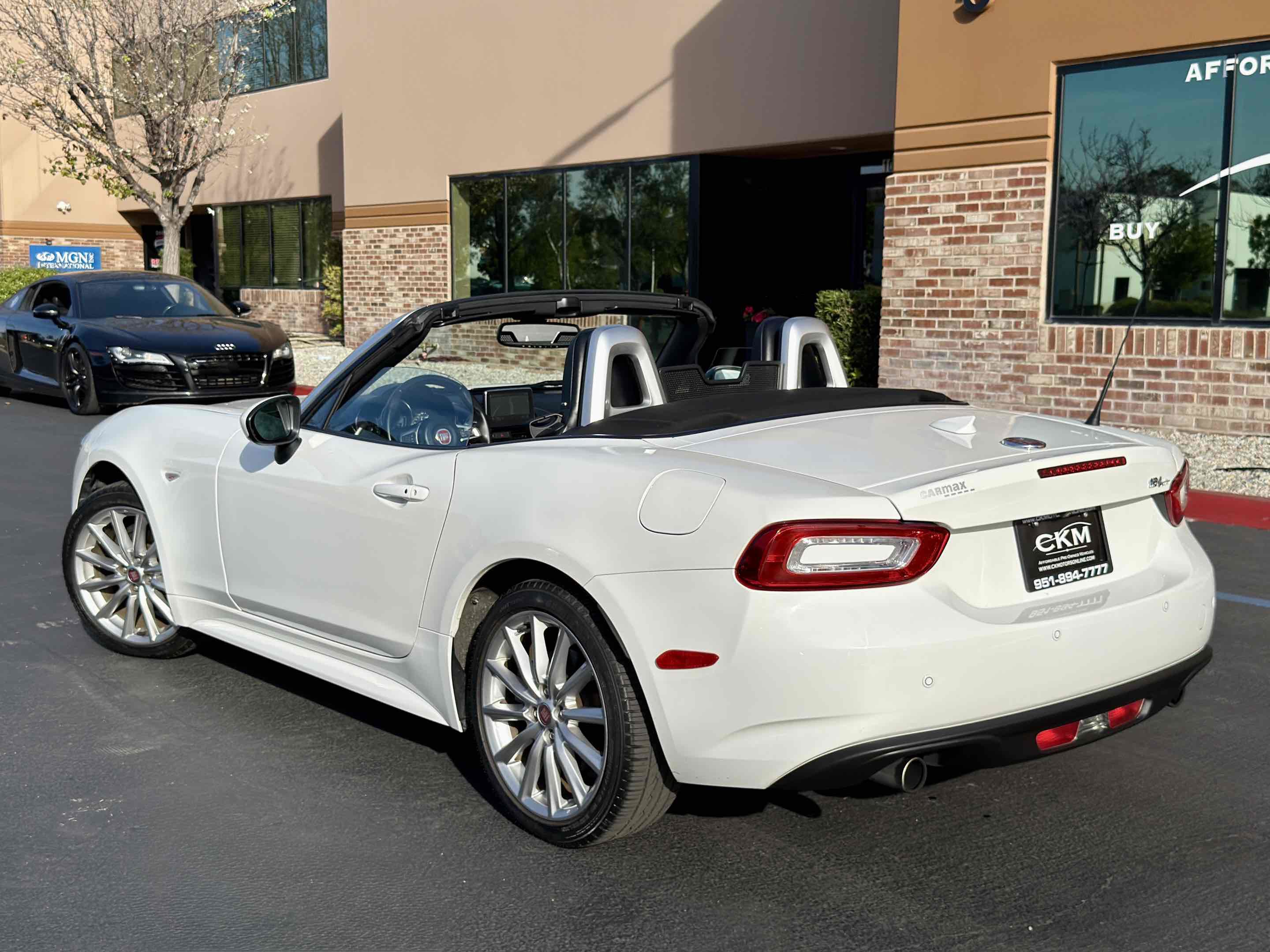 Used 2018 FIAT 124 Spider Lusso w/ Convenience Group image 33