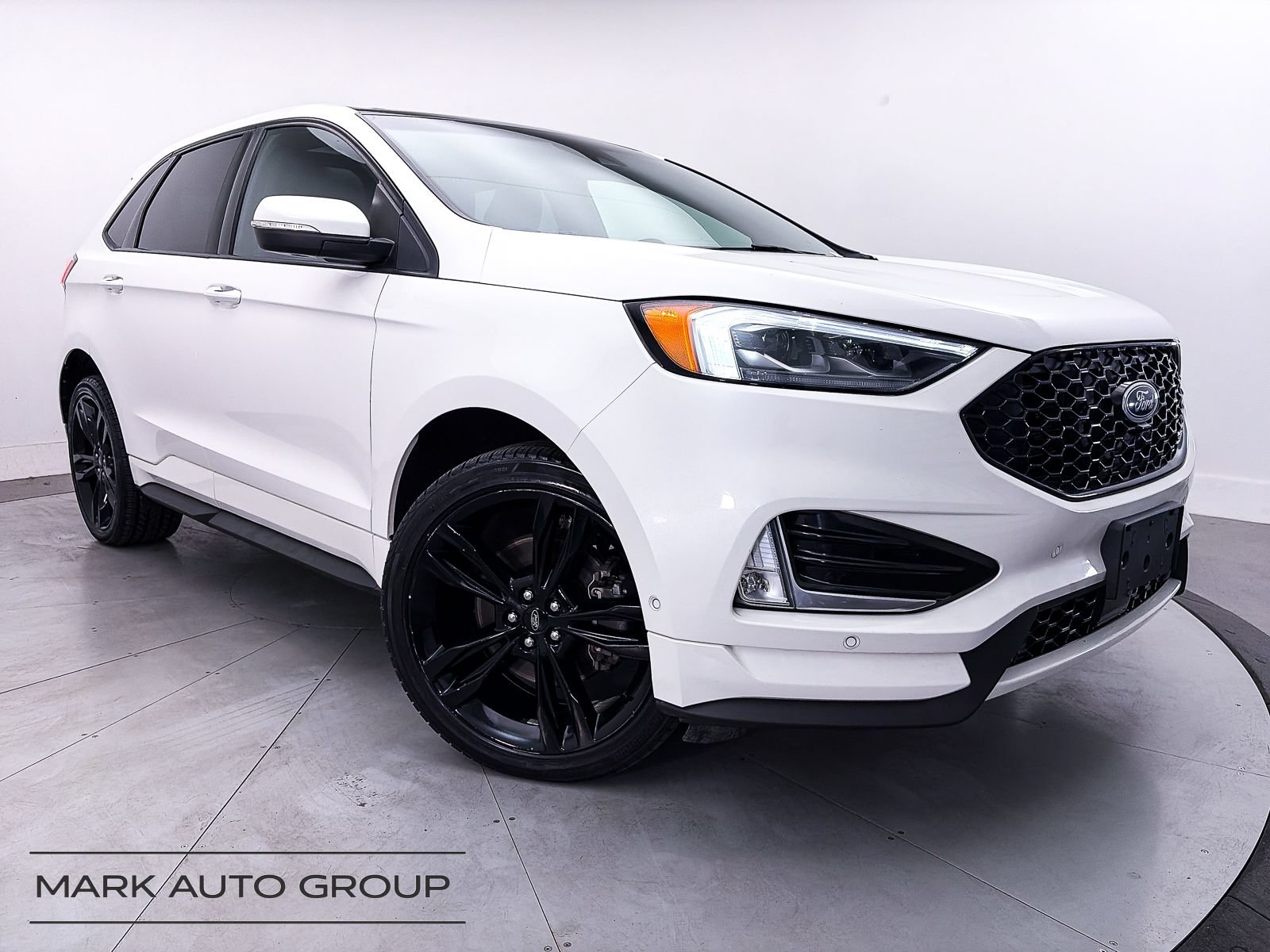 Used 2020 Ford Edge ST w/ Equipment Group 401A AWD/4WD image 2