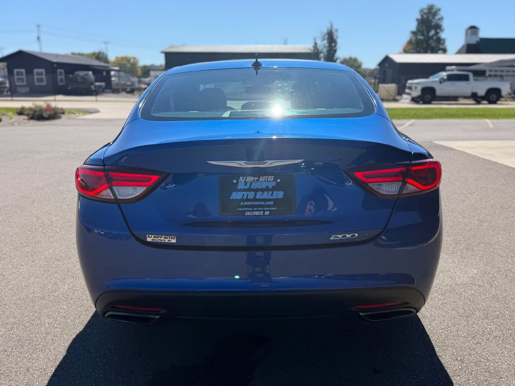 Used 2015 Chrysler 200 S w/ Navigation & Sound Group I FWD image 5