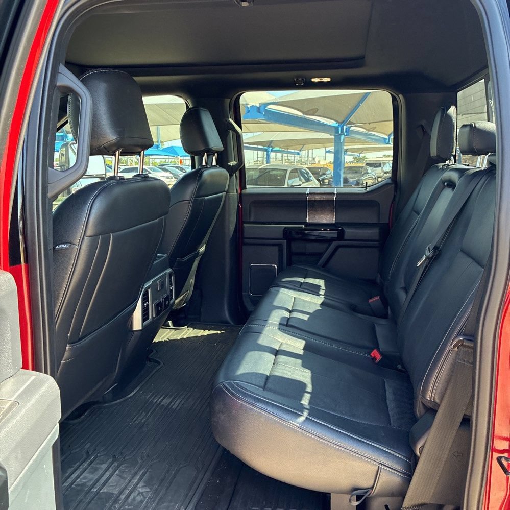 Used 2022 Ford F250 Lariat w/ Black Appearance Package AWD/4WD image 34