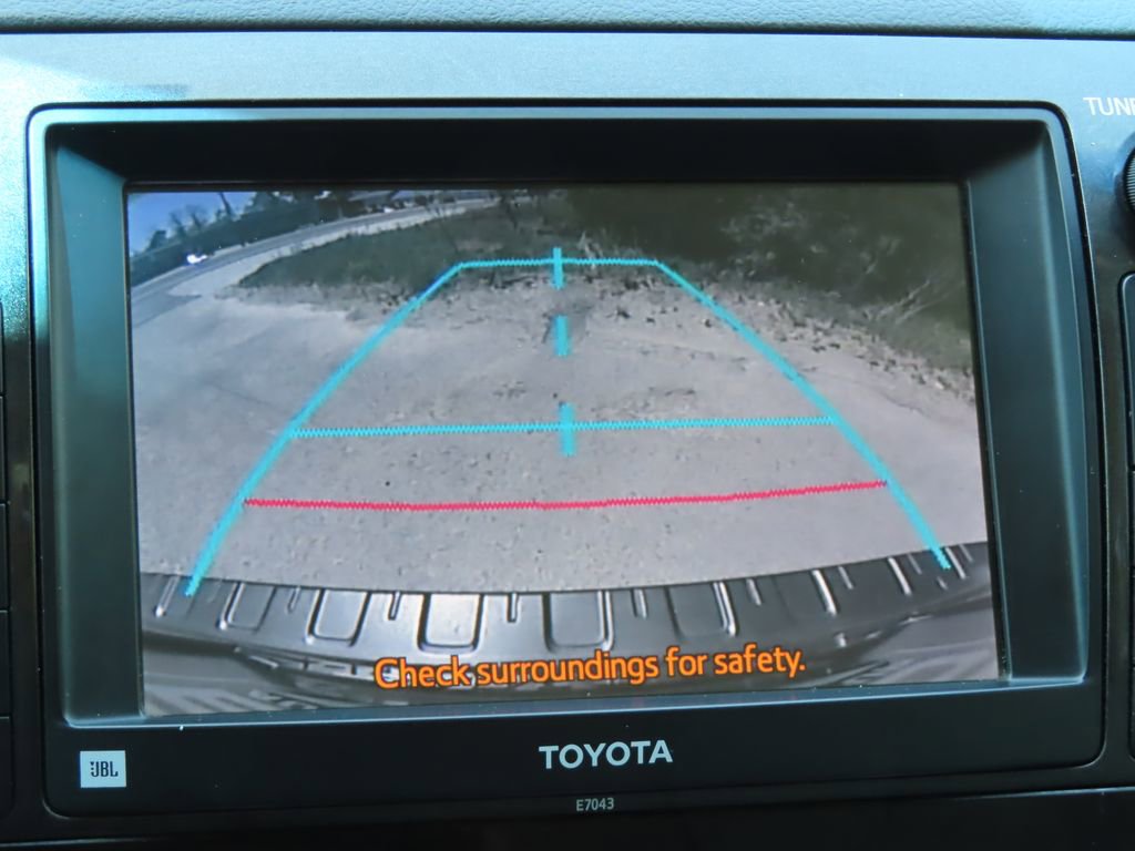 Used 2013 Toyota Sequoia Platinum AWD/4WD image 6