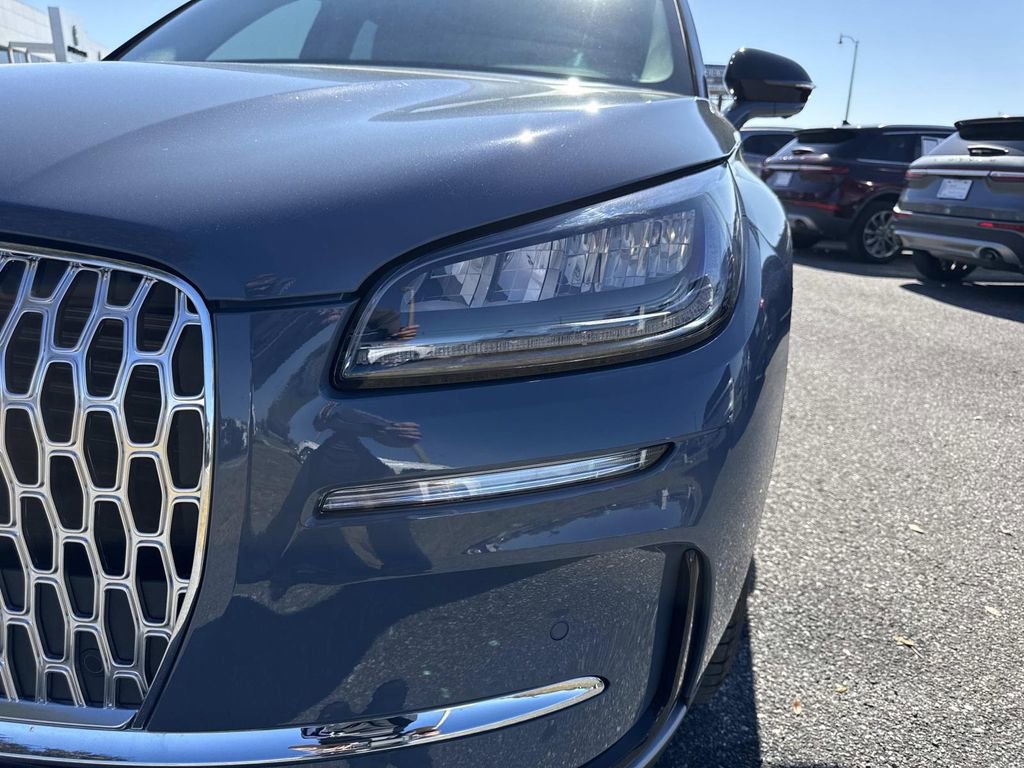 New 2026 Lincoln Corsair Premiere image 9