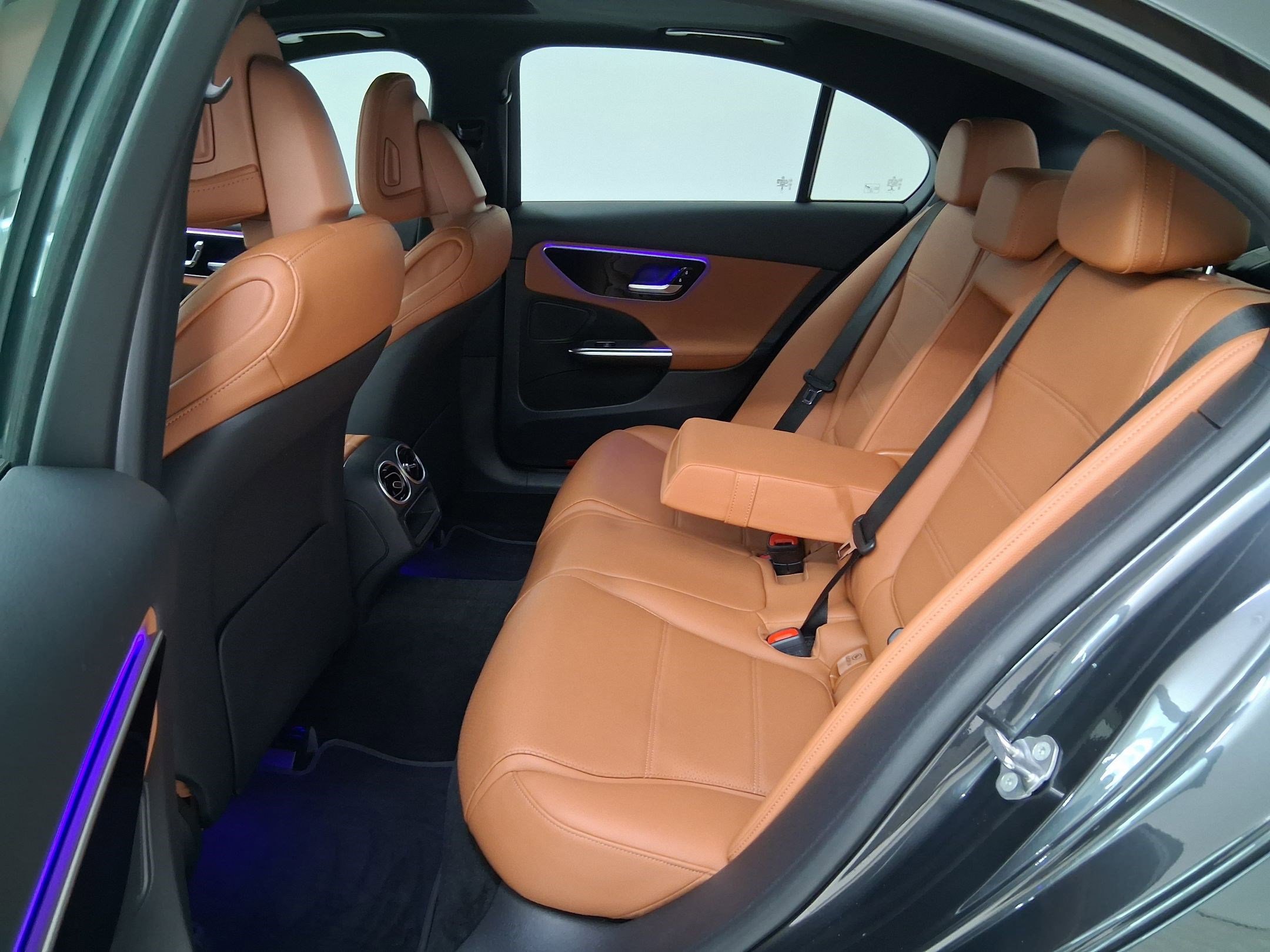 Used 2023 Mercedes-Benz C 300 Sedan image 13