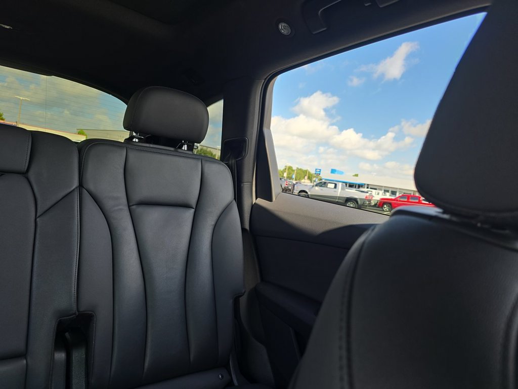 Used 2021 Audi Q7 3.0T Premium AWD/4WD image 14