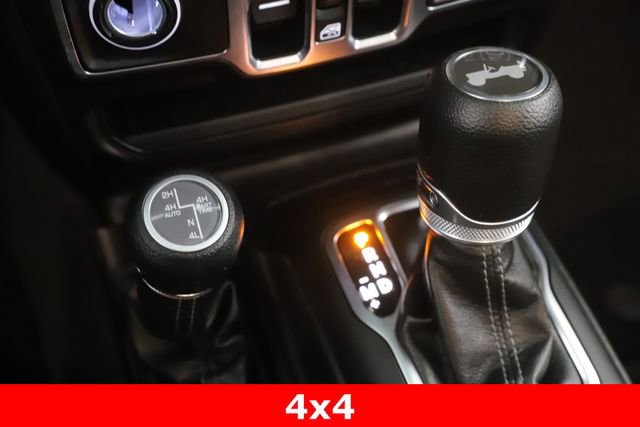 Used 2025 Jeep Wrangler Unlimited Sahara image 24