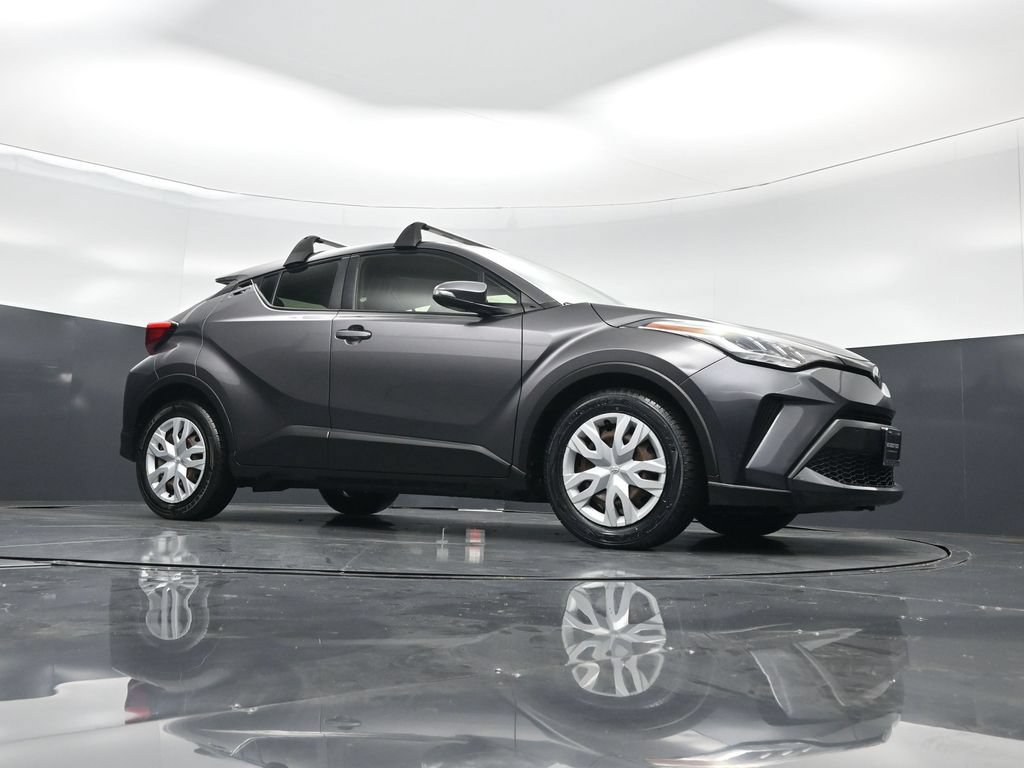 Used 2020 Toyota C-HR LE FWD image 4