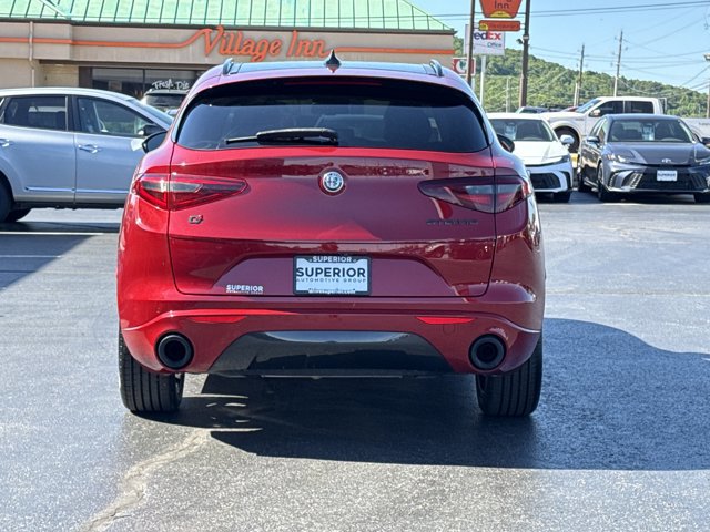 Used 2020 Alfa Romeo Stelvio Ti w/ Nero Edizione AWD/4WD image 4