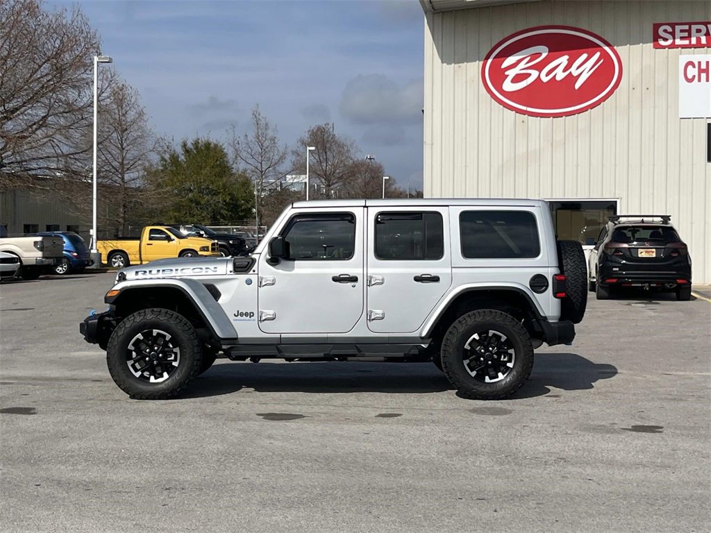 Used 2024 Jeep Wrangler Unlimited Rubicon 4xe image 2