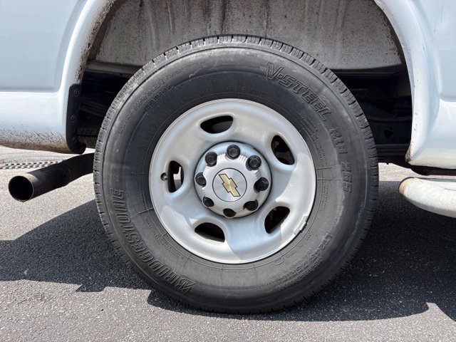 Used 2025 Chevrolet Express 2500 w/ Driver Convenience Package RWD image 20