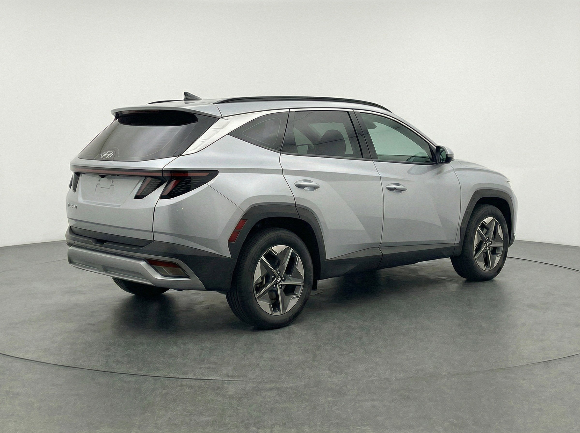 Used 2025 Hyundai Tucson SEL FWD image 9