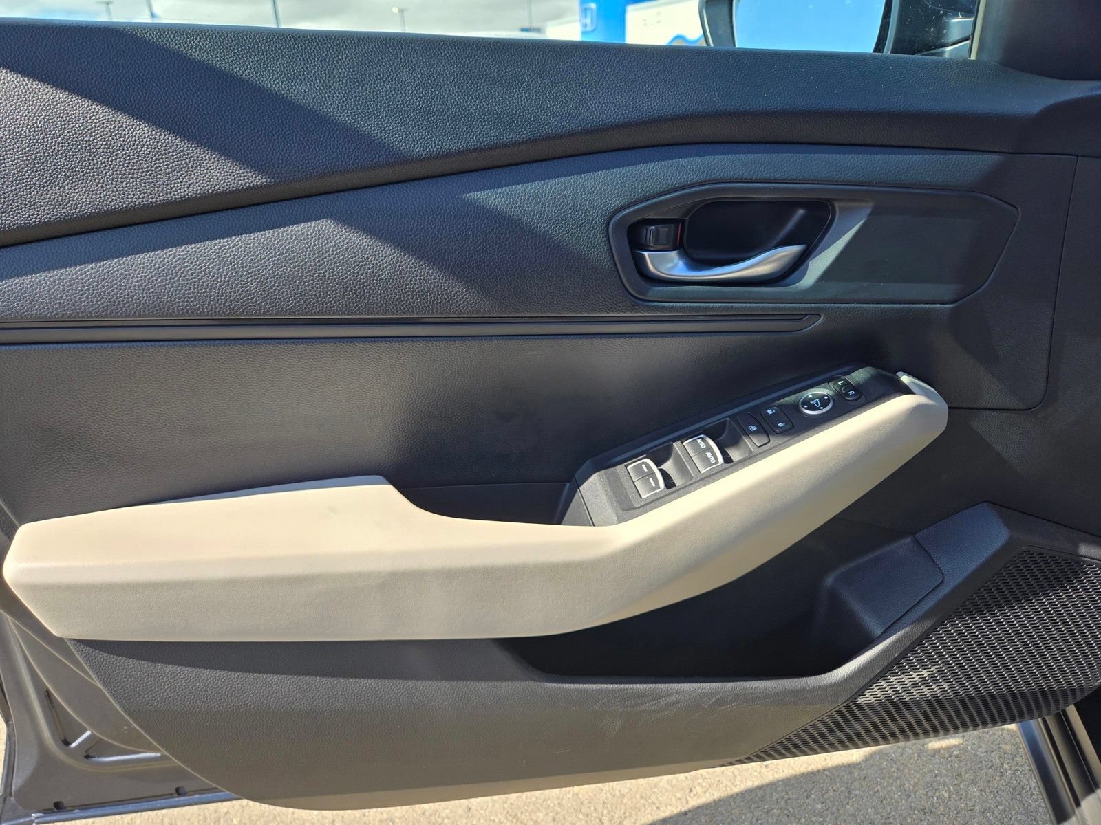 Used 2023 Honda Accord LX image 14