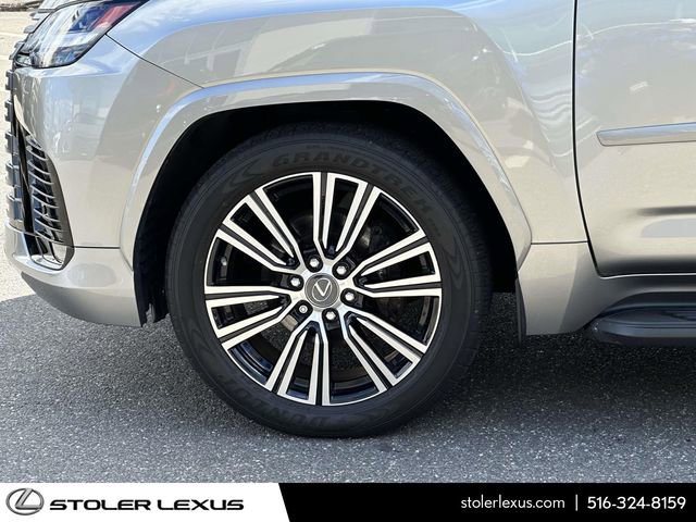 Used 2023 Lexus LX 600 4WD w/ Appearance Package image 14