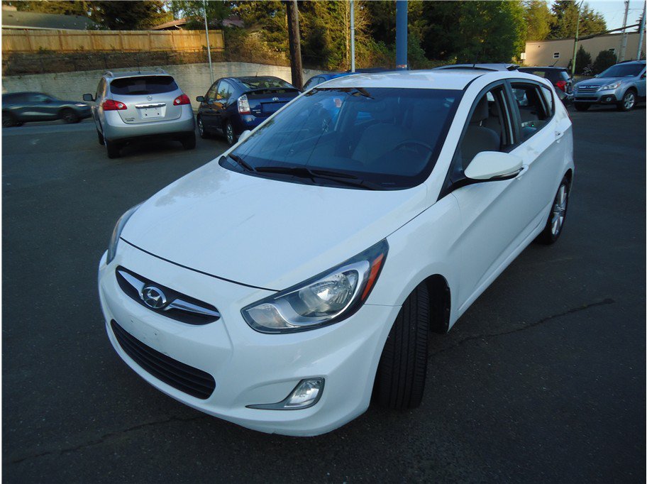 Used 2013 Hyundai Accent SE