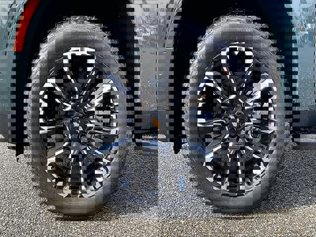 New 2026 Chevrolet Suburban RST w/ RST Capability Package image 7