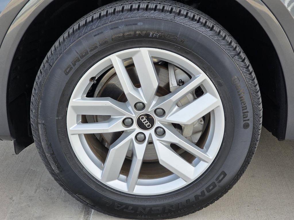 Used 2023 Audi Q5 2.0T Premium w/ Convenience Package AWD/4WD image 8