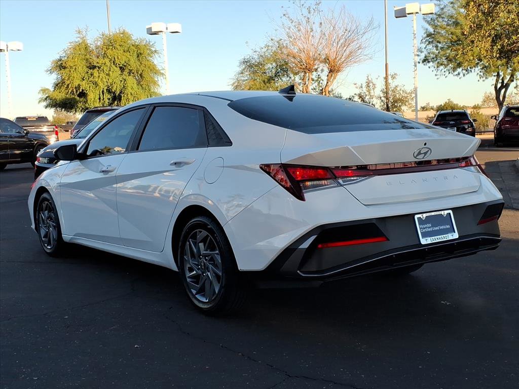 Certified 2024 Hyundai Elantra SEL image 3