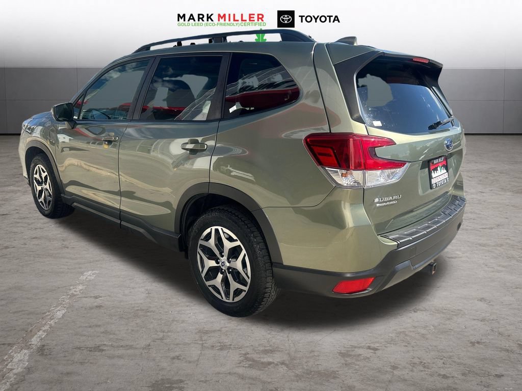 Used 2021 Subaru Forester Premium w/ Popular Package #1 AWD/4WD image 3