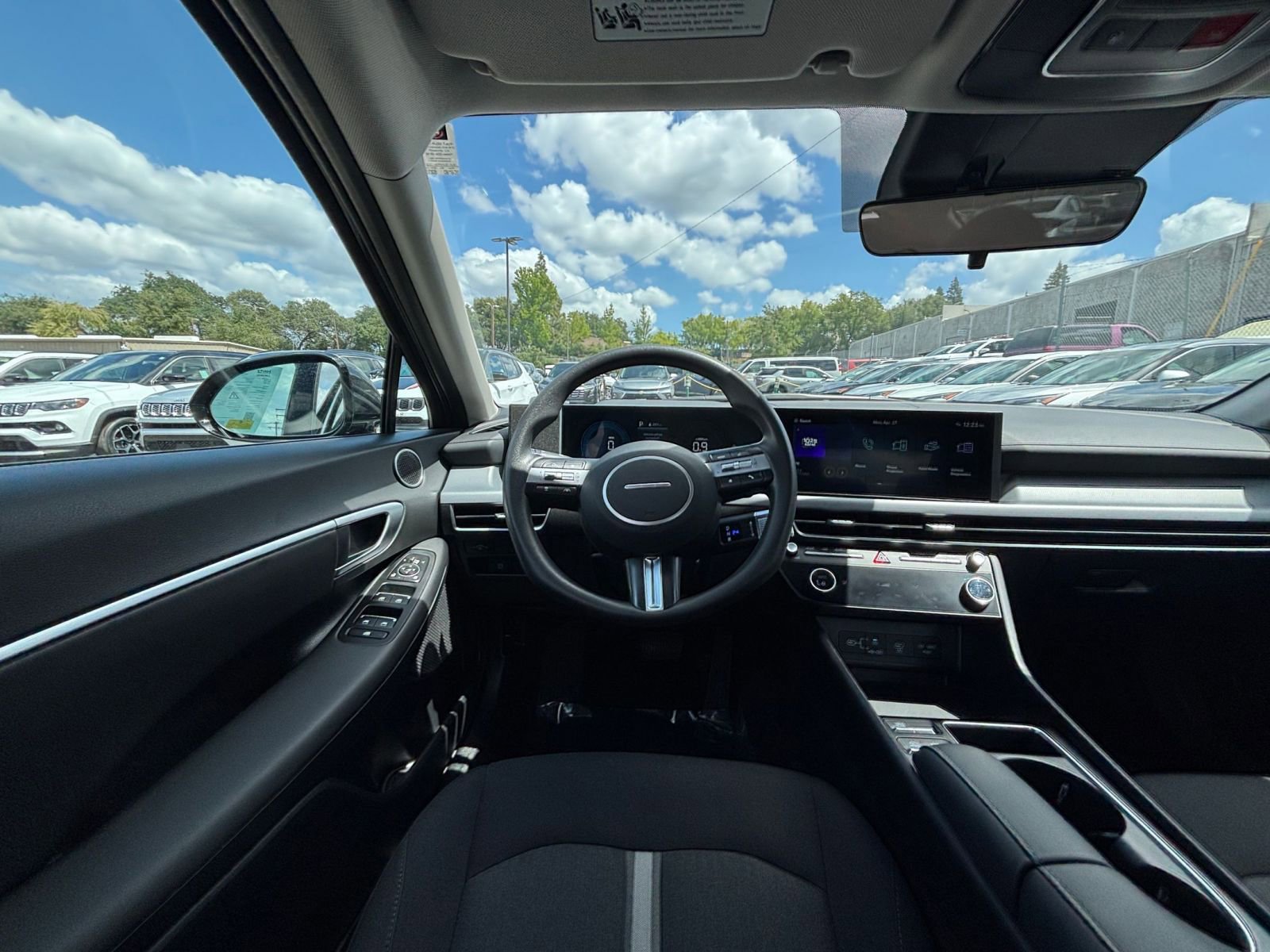 Used 2025 Hyundai Sonata SEL FWD image 34