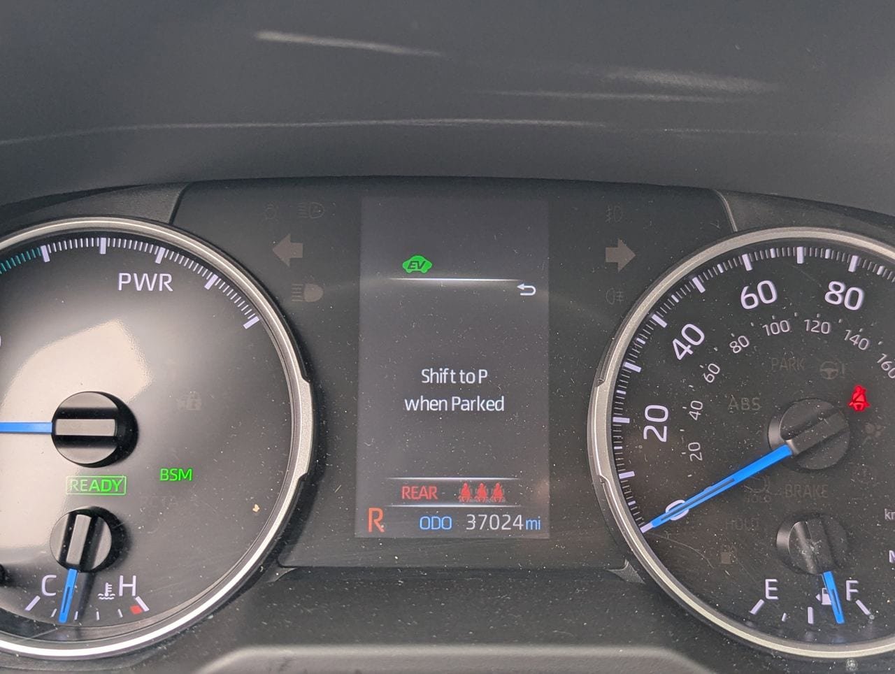 Used 2021 Toyota RAV4 XLE w/ XLE Grade Weather Package image 30