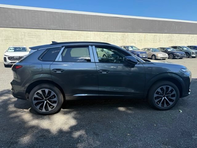 New 2026 Audi Q3 quattro 2.0T AWD/4WD image 9