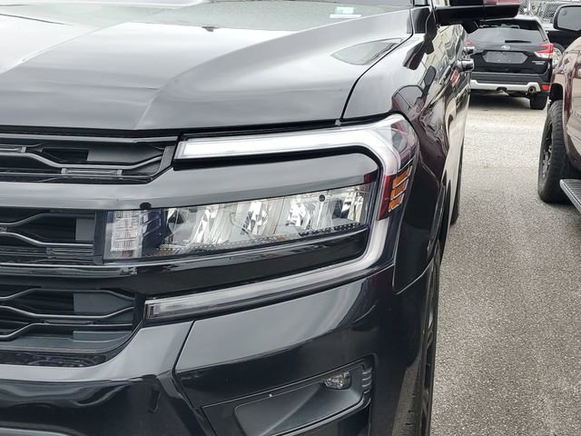Used 2023 Ford Expedition Max Limited RWD image 3