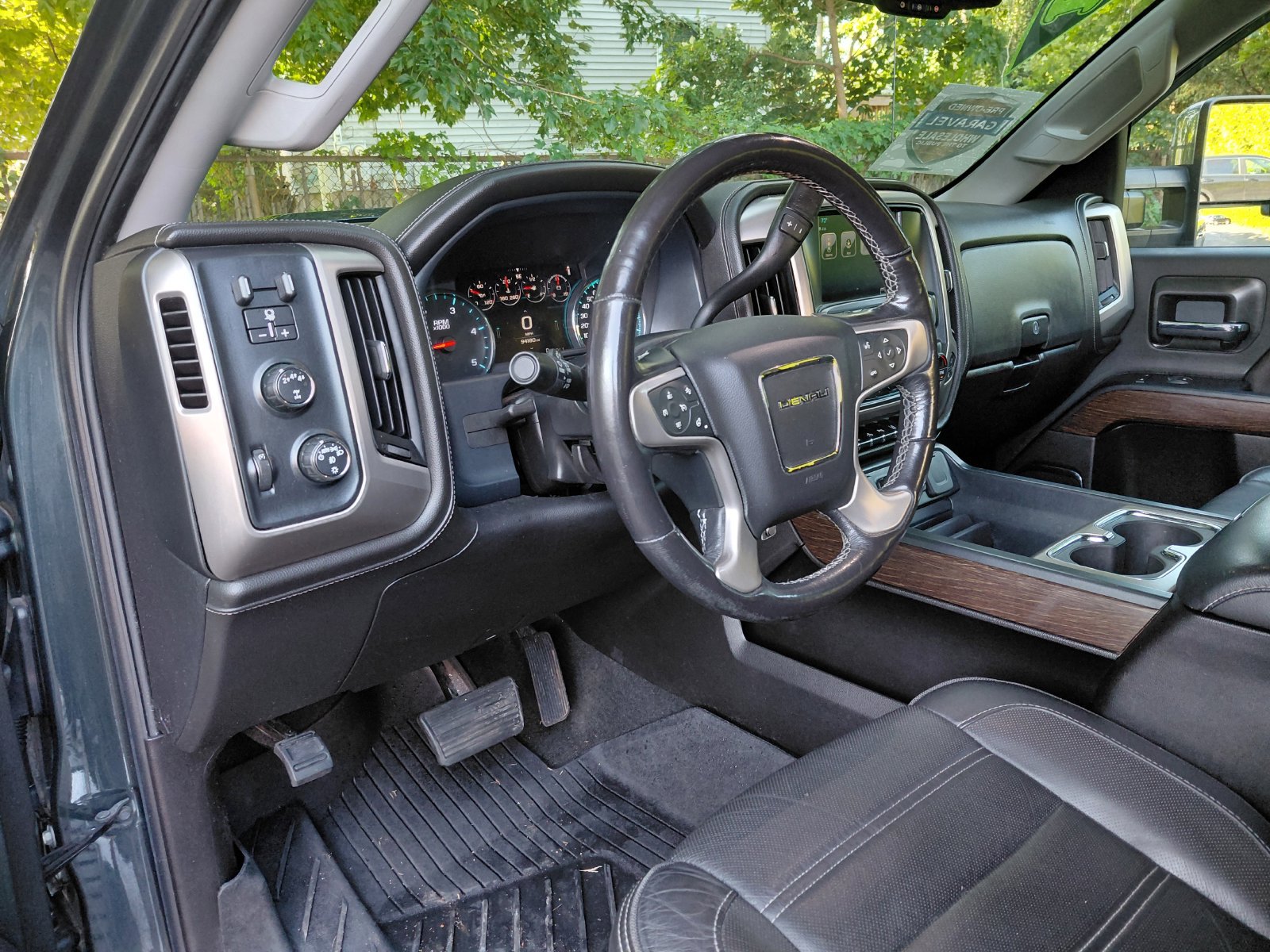 Used 2018 GMC Sierra 3500 Denali w/ Duramax Plus Package AWD/4WD image 20