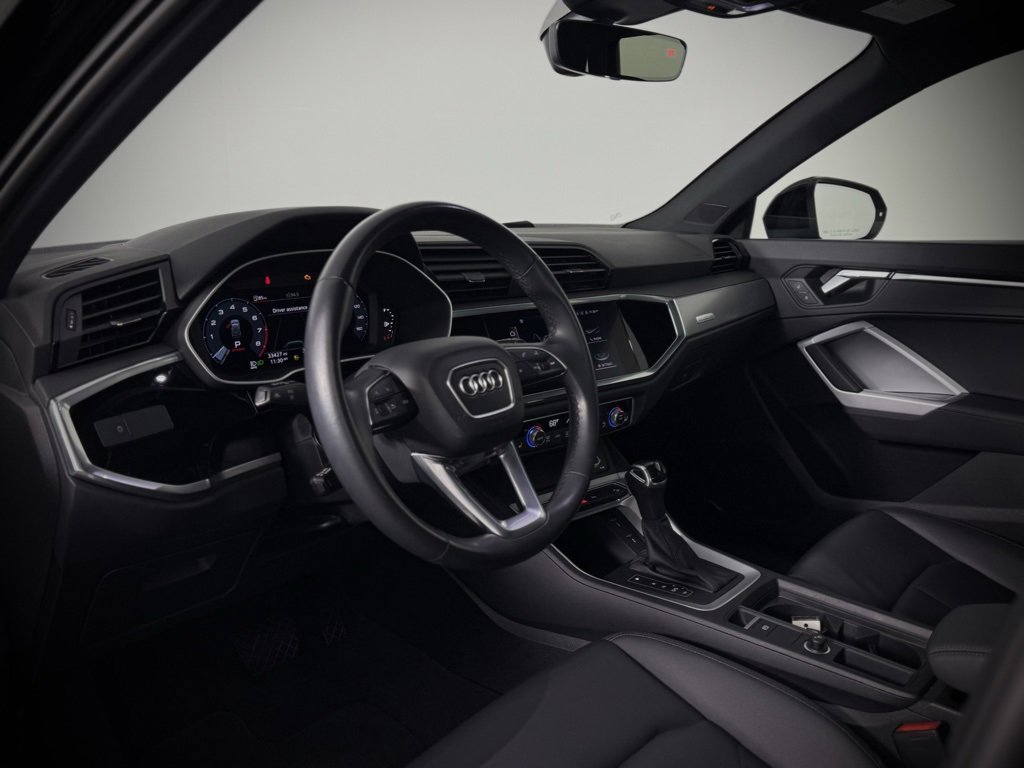 Used 2022 Audi Q3 2.0T Premium image 4