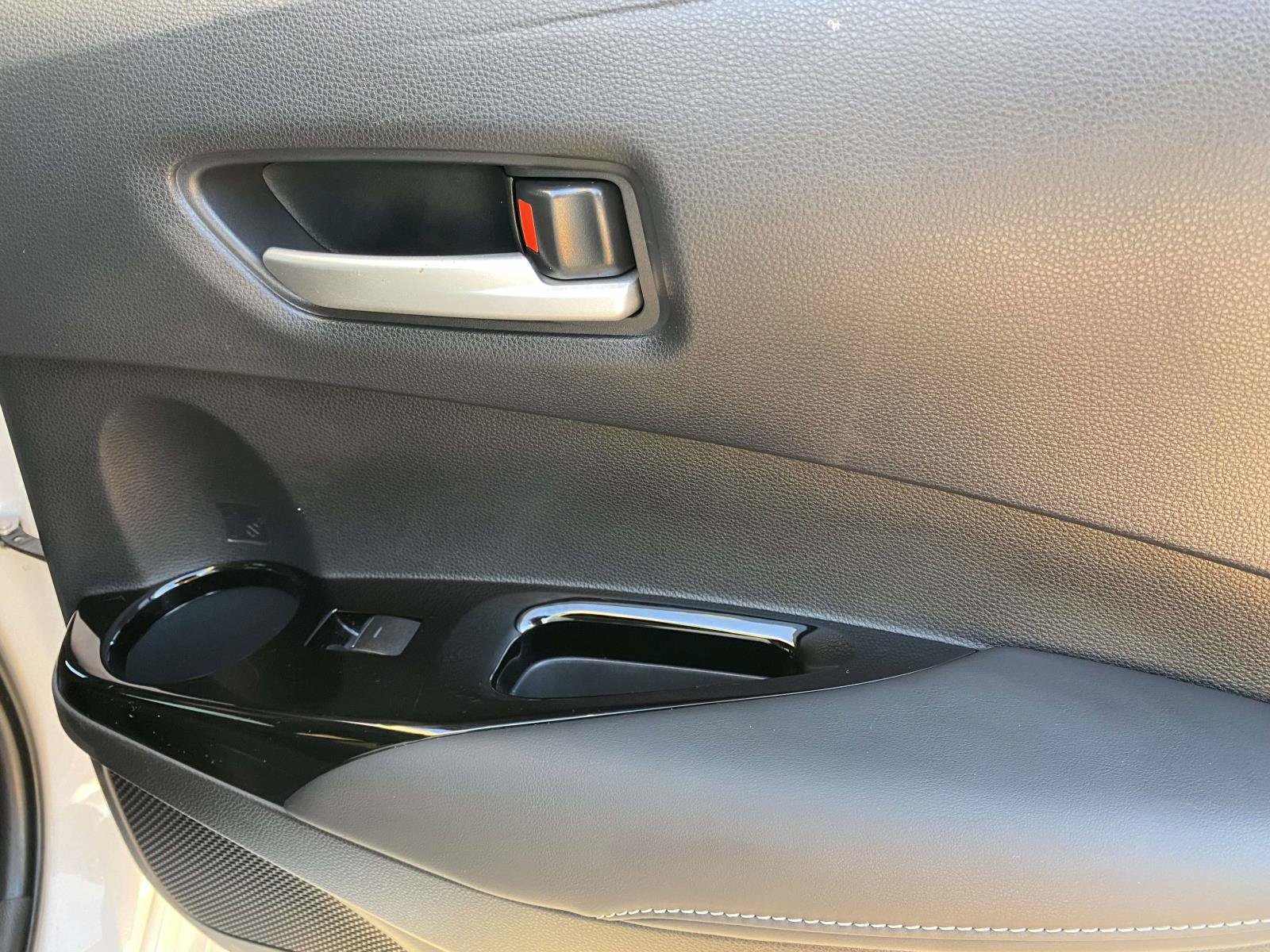 Used 2021 Toyota Corolla SE FWD image 17