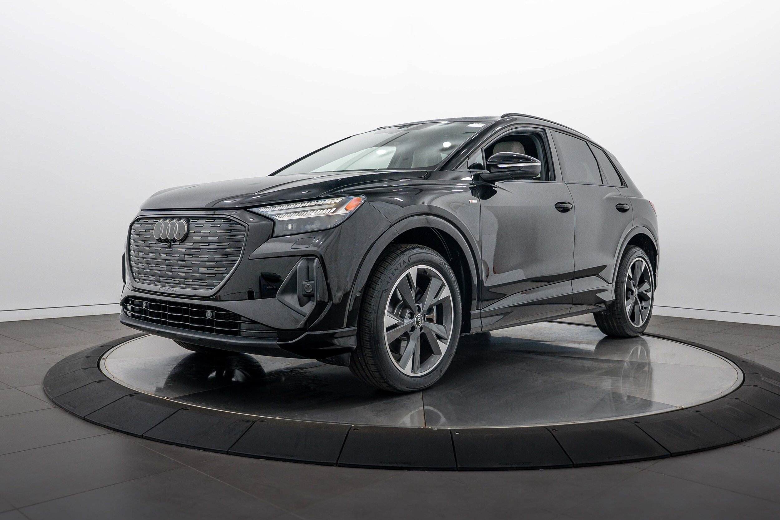 Certified 2023 Audi Q4 e-tron Prestige AWD/4WD image 7