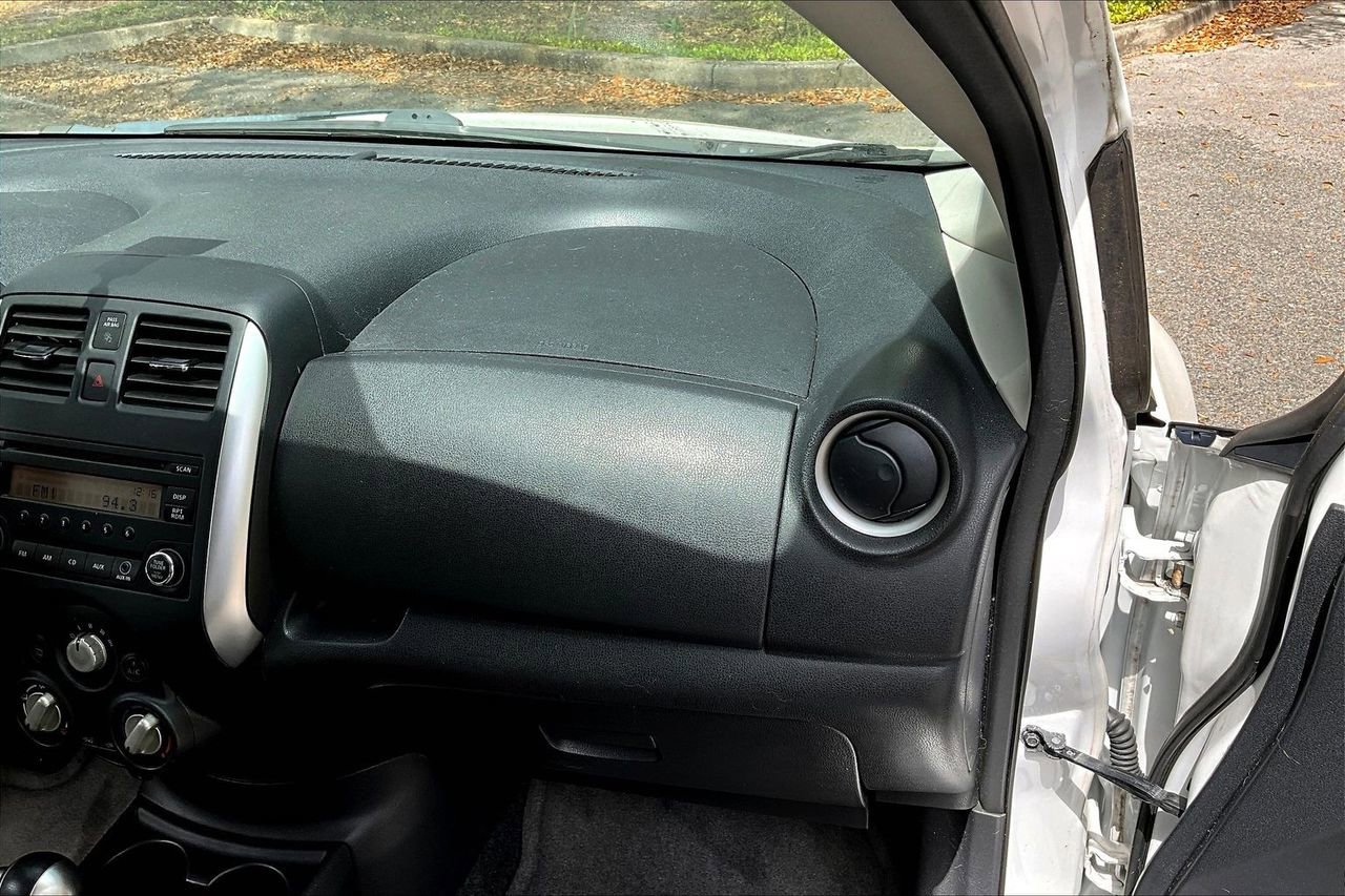 Used 2014 Nissan Versa Note SV image 22