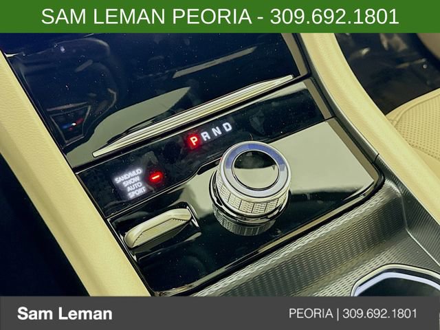 New 2025 Jeep Grand Cherokee Limited w/ Luxury Tech Group II image 17